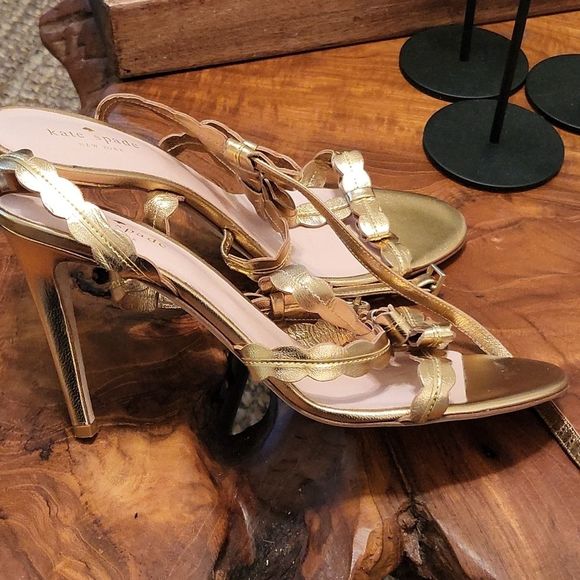 Kate Spade strapped Heels and Purse - Picture 6 of 11